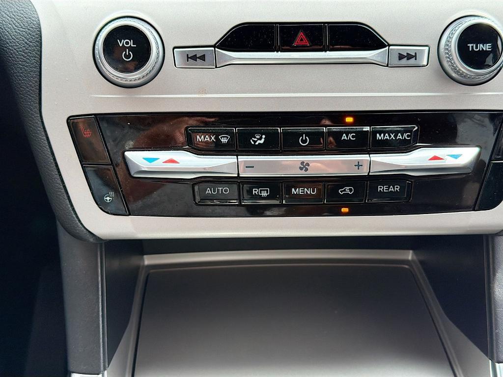 used 2023 Ford Explorer car, priced at $29,680