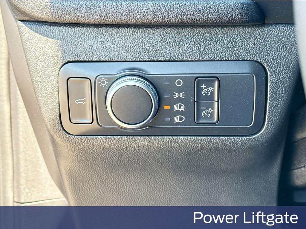 used 2022 Ford Escape car, priced at $17,260