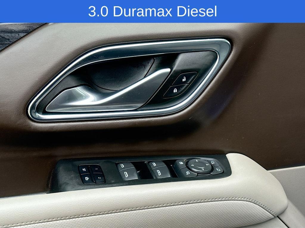 used 2022 GMC Yukon XL car, priced at $48,124