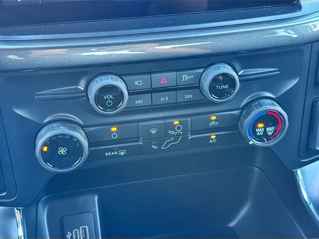 new 2025 Ford F-150 car, priced at $38,875