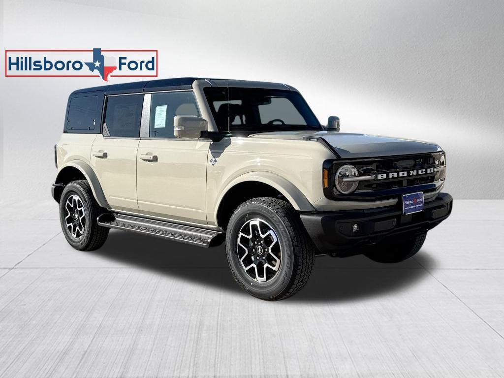 new 2025 Ford Bronco car, priced at $48,682