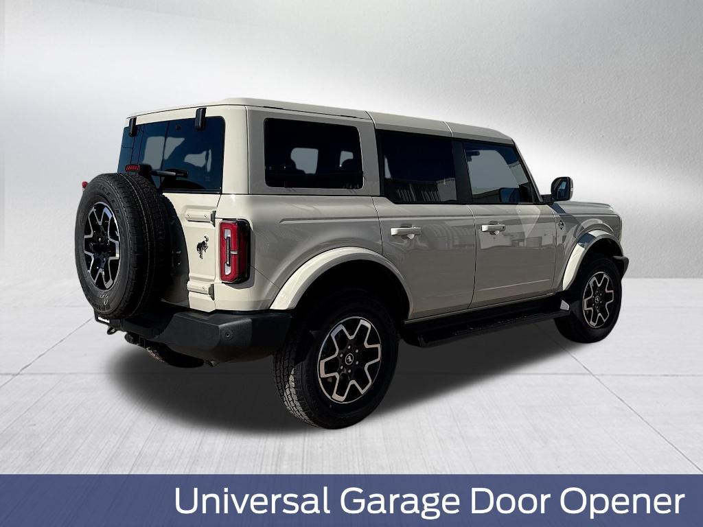 new 2025 Ford Bronco car, priced at $51,152