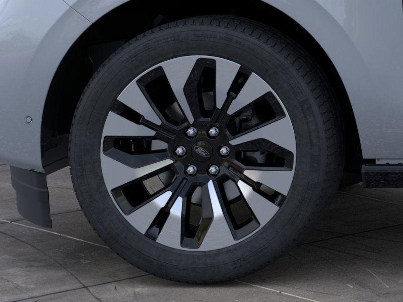 new 2026 Ford Expedition car, priced at $79,326