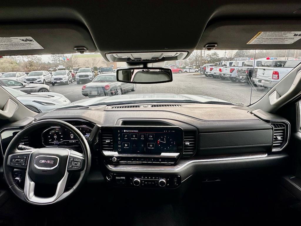 used 2025 GMC Sierra 1500 car, priced at $43,700