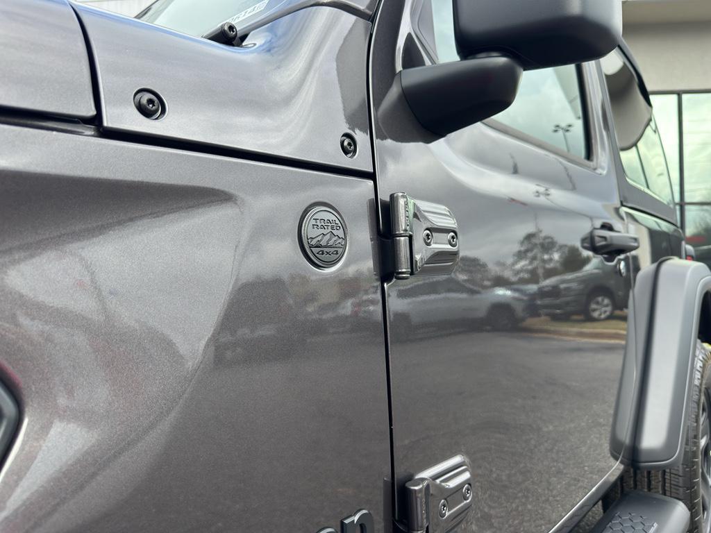 new 2025 Jeep Wrangler car, priced at $37,999