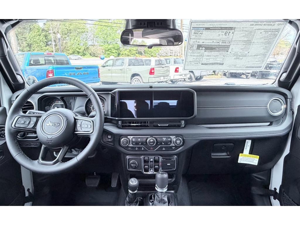 new 2026 Jeep Gladiator car, priced at $43,977