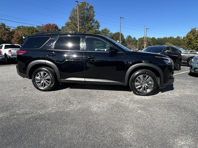 used 2025 Nissan Pathfinder car, priced at $27,800
