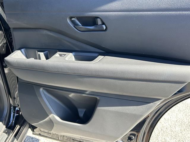 used 2025 Nissan Pathfinder car, priced at $27,800