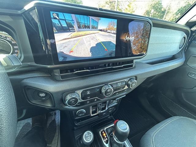 used 2024 Jeep Gladiator car, priced at $34,900