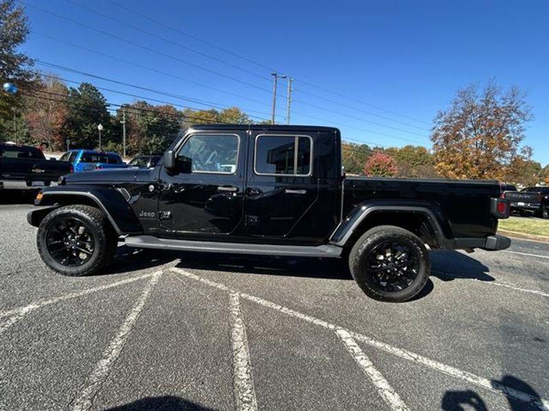 used 2024 Jeep Gladiator car, priced at $35,899