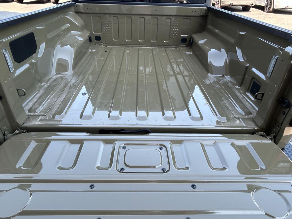 new 2025 Jeep Gladiator car, priced at $42,500