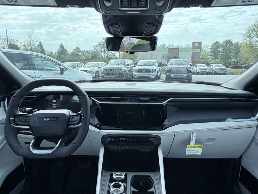 new 2026 Jeep Cherokee car, priced at $42,679