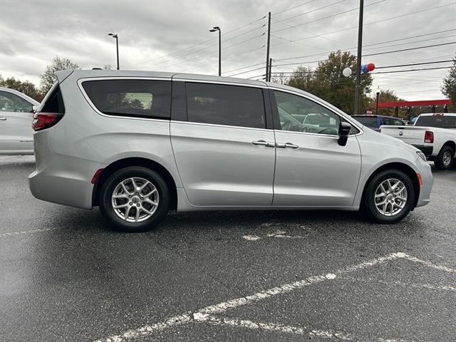 used 2024 Chrysler Pacifica car, priced at $26,800