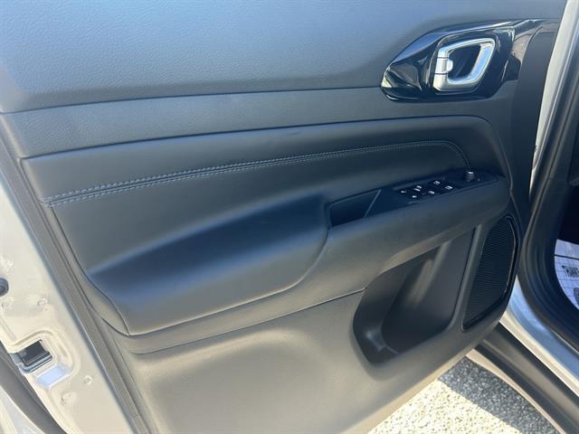 new 2026 Jeep Compass car, priced at $30,080