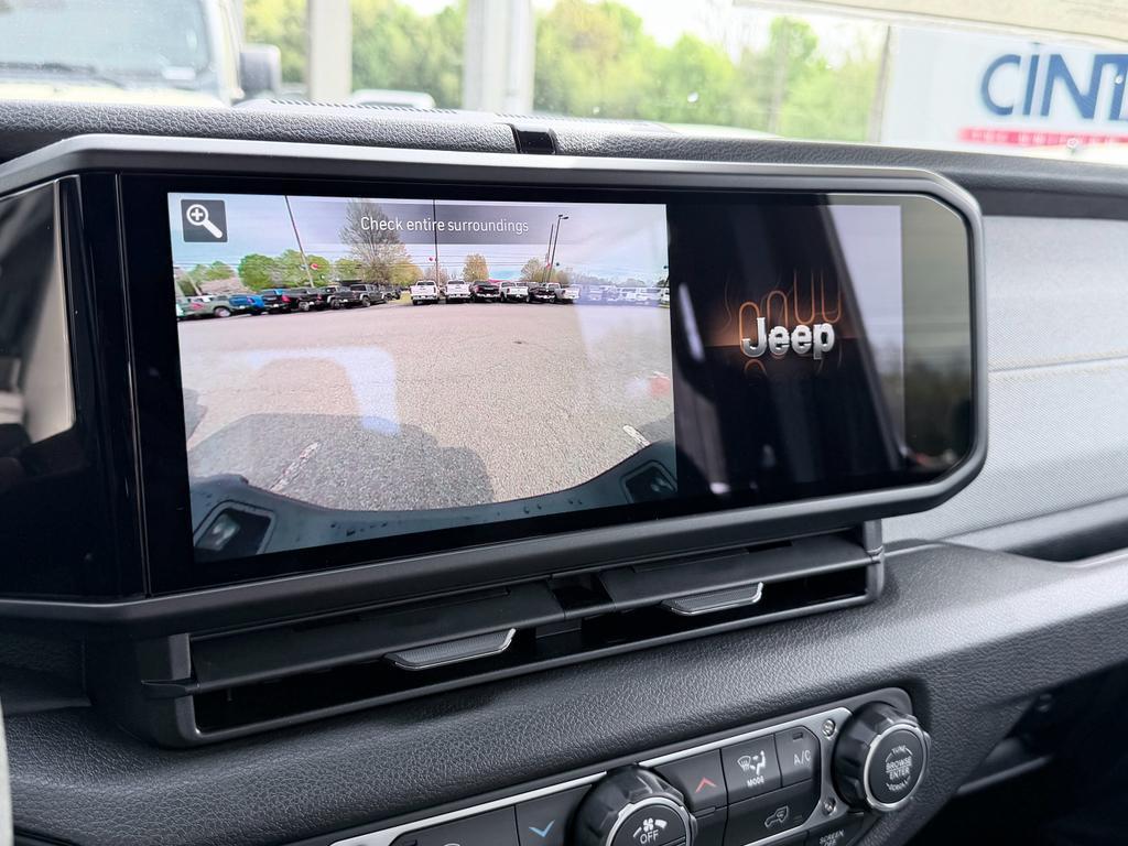 new 2026 Jeep Gladiator car, priced at $42,600