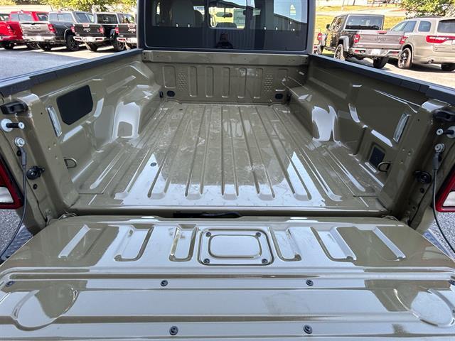 new 2025 Jeep Gladiator car, priced at $34,175