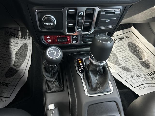 new 2025 Jeep Gladiator car, priced at $52,500