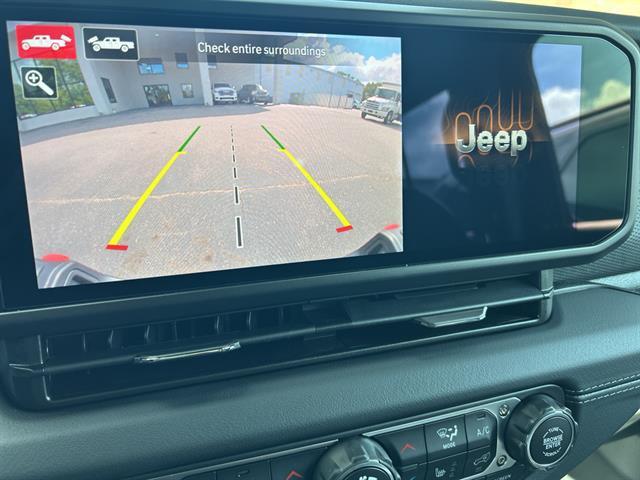 new 2025 Jeep Gladiator car, priced at $52,500