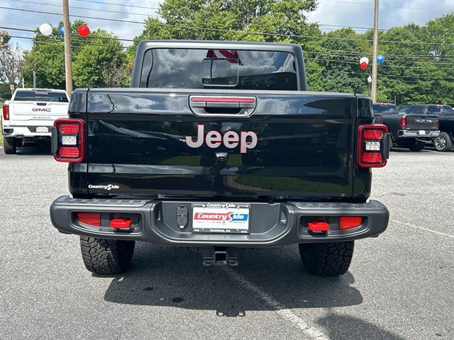 new 2025 Jeep Gladiator car, priced at $52,500