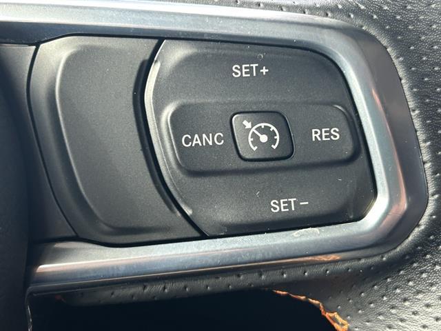 used 2022 Jeep Gladiator car, priced at $35,999