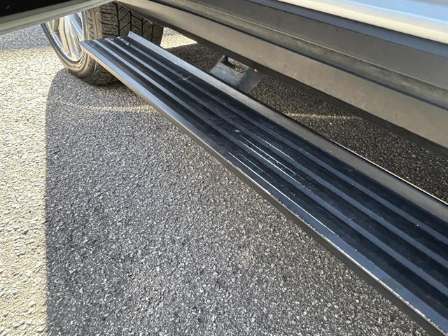 used 2021 GMC Yukon XL car, priced at $39,997