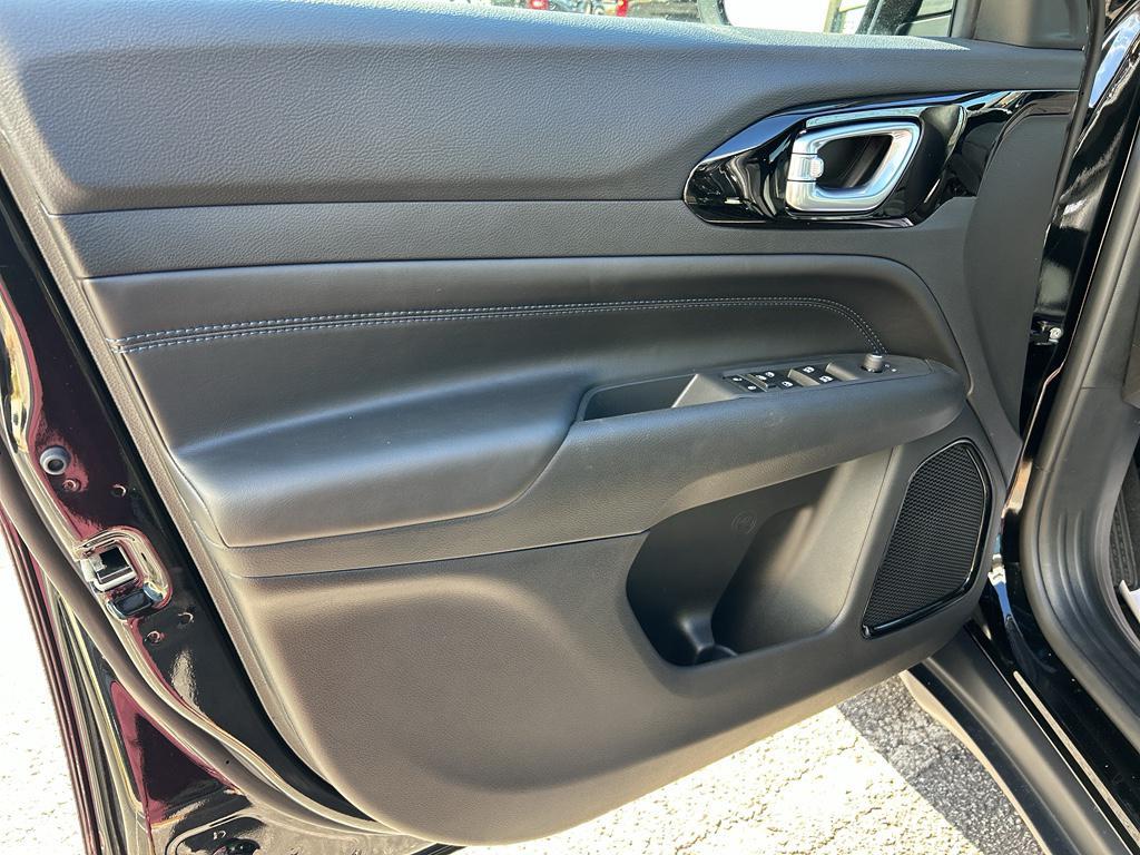 new 2026 Jeep Compass car, priced at $30,200