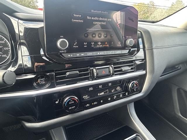 used 2025 Nissan Pathfinder car, priced at $27,800