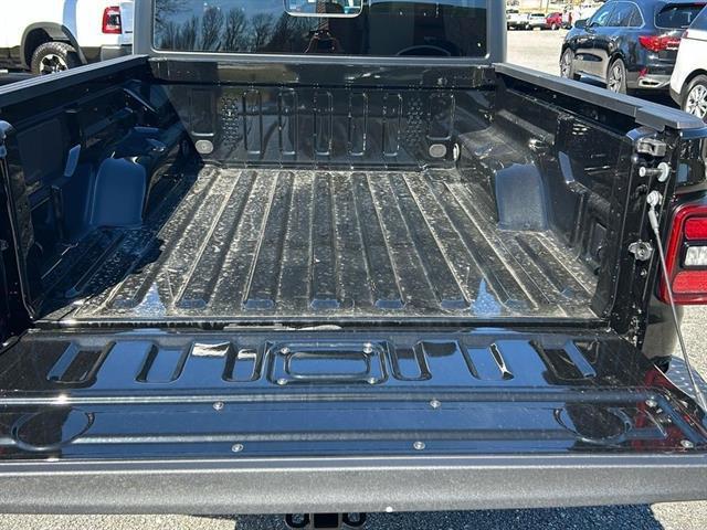 new 2025 Jeep Gladiator car, priced at $54,500