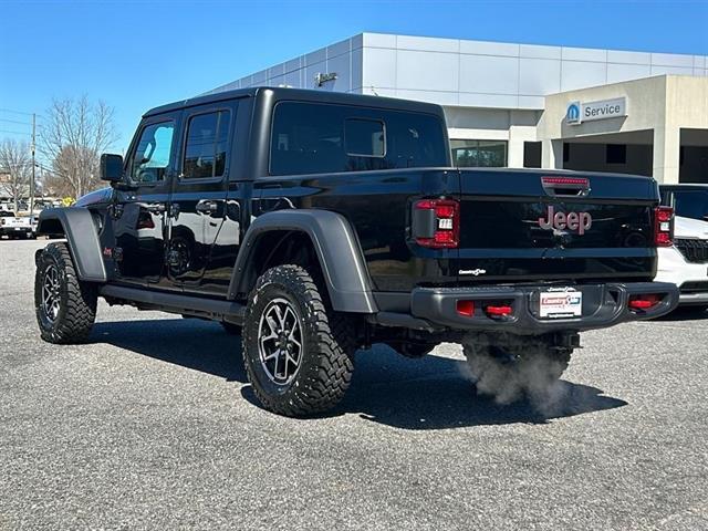 new 2025 Jeep Gladiator car, priced at $54,500