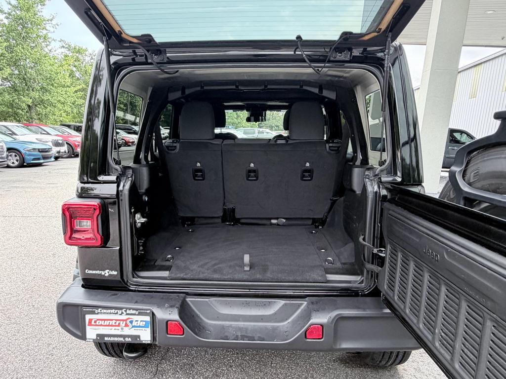 used 2025 Jeep Wrangler car, priced at $33,700