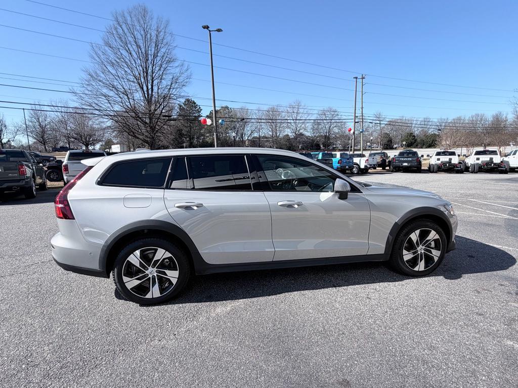 used 2025 Volvo V60 Cross Country car, priced at $33,700