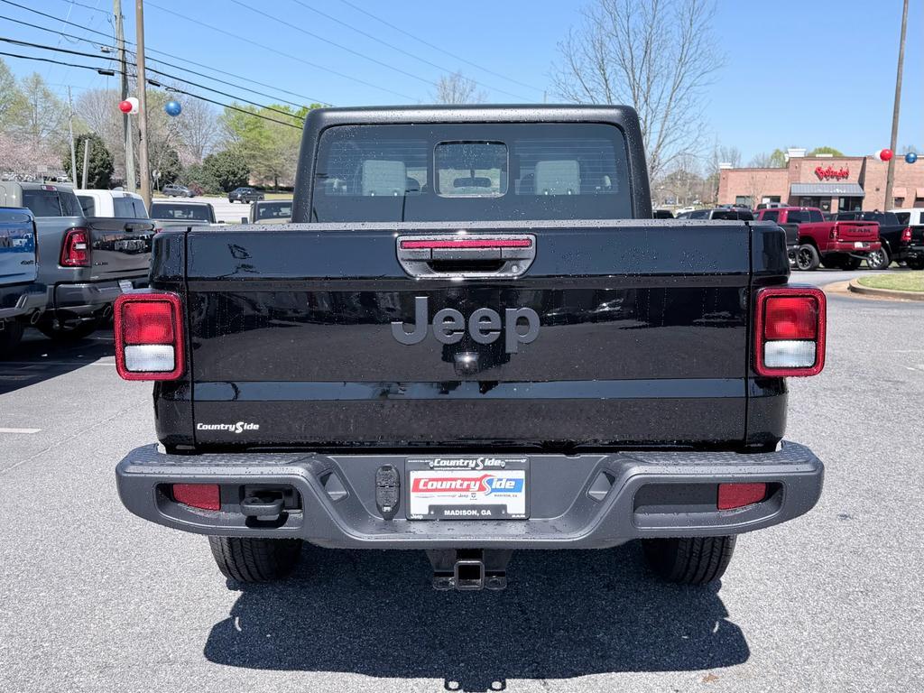 new 2026 Jeep Gladiator car, priced at $38,723