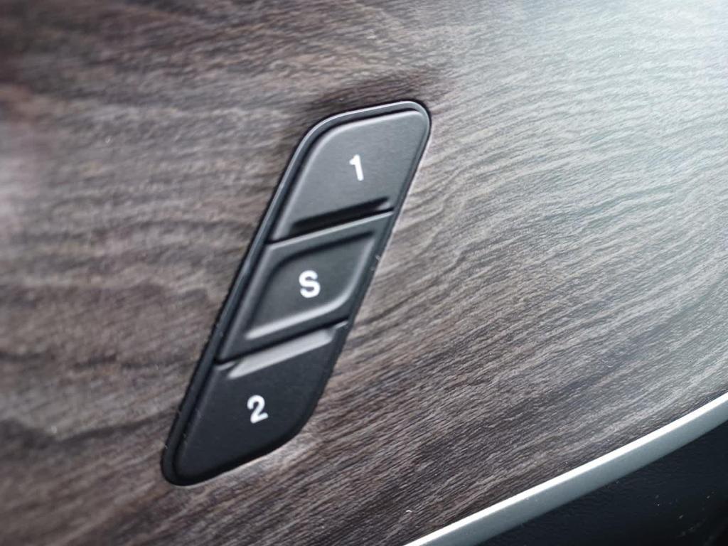 used 2023 Jeep Grand Cherokee car, priced at $33,925