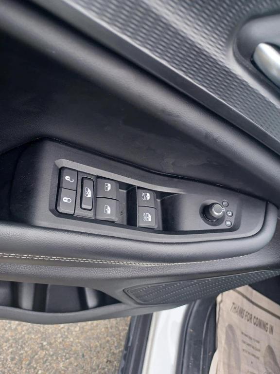 used 2023 Jeep Grand Cherokee car, priced at $35,398