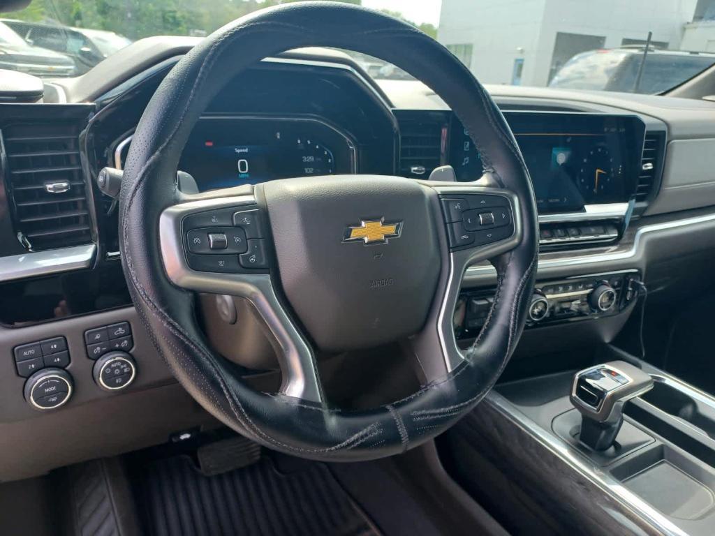 used 2022 Chevrolet Silverado 1500 car, priced at $44,587