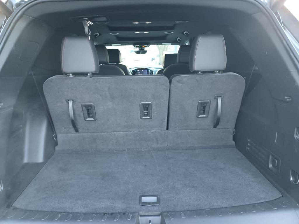 used 2023 Chevrolet Traverse car, priced at $36,230