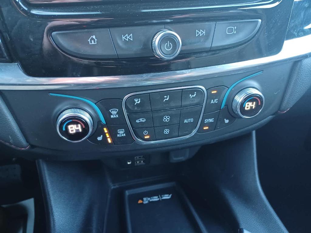 used 2023 Chevrolet Traverse car, priced at $36,230