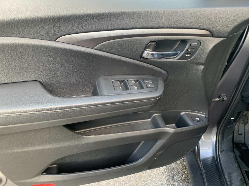 used 2023 Honda Ridgeline car, priced at $33,699