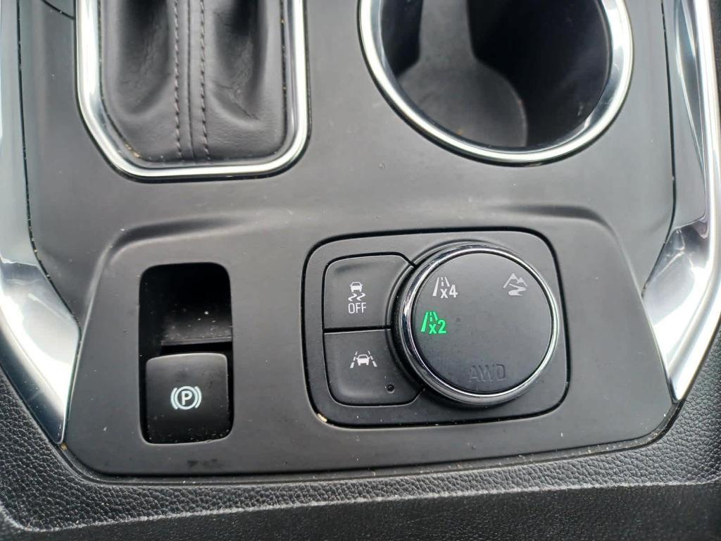 used 2020 Chevrolet Traverse car, priced at $22,799