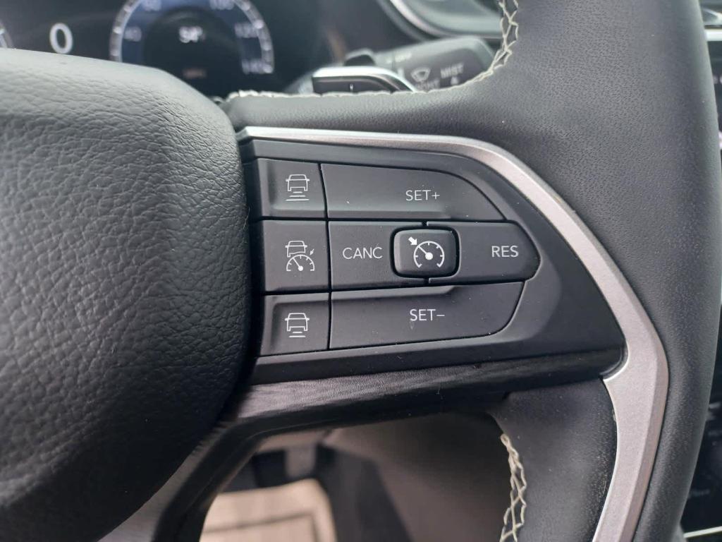 used 2023 Jeep Grand Cherokee car, priced at $34,924