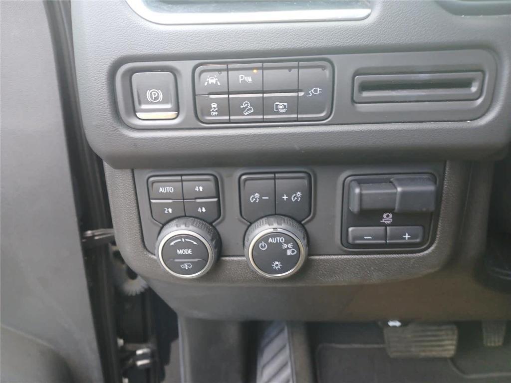 used 2022 Chevrolet Tahoe car, priced at $58,399