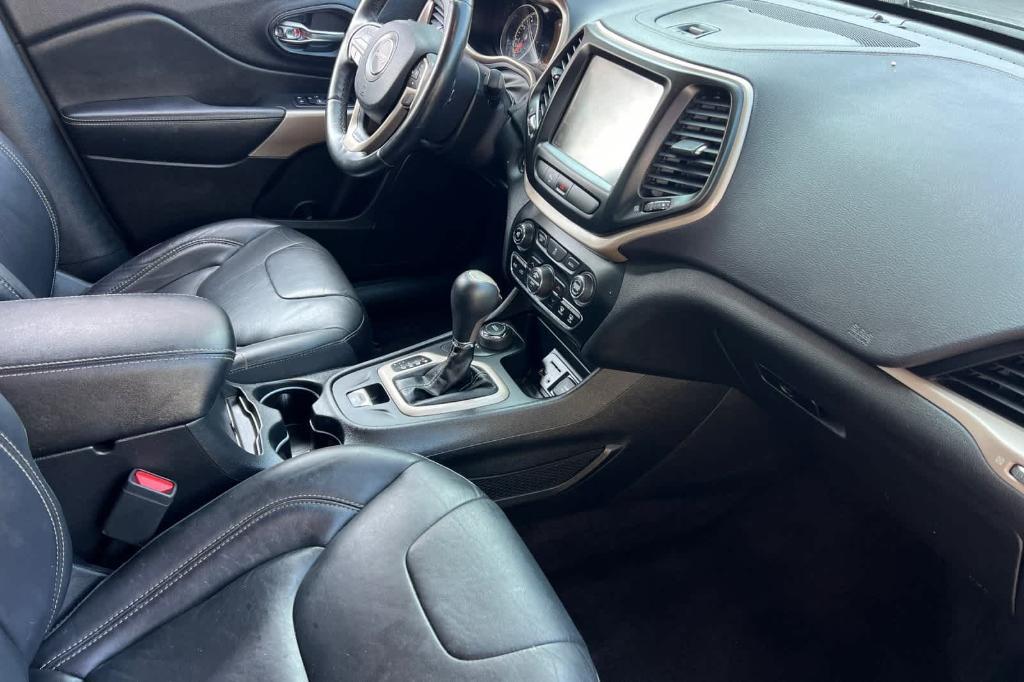 used 2018 Jeep Cherokee car, priced at $16,315