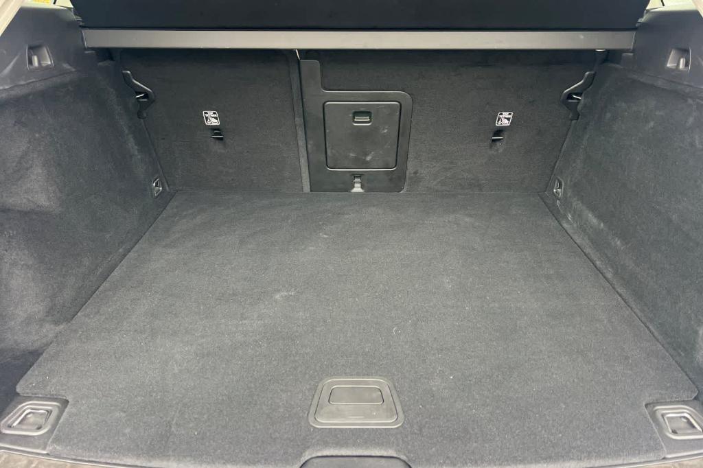 used 2023 Volvo XC60 car, priced at $21,592