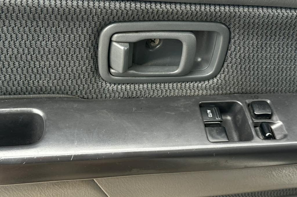 used 2004 Nissan Frontier car, priced at $7,350