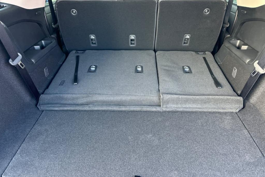 new 2025 Nissan Pathfinder car, priced at $43,860