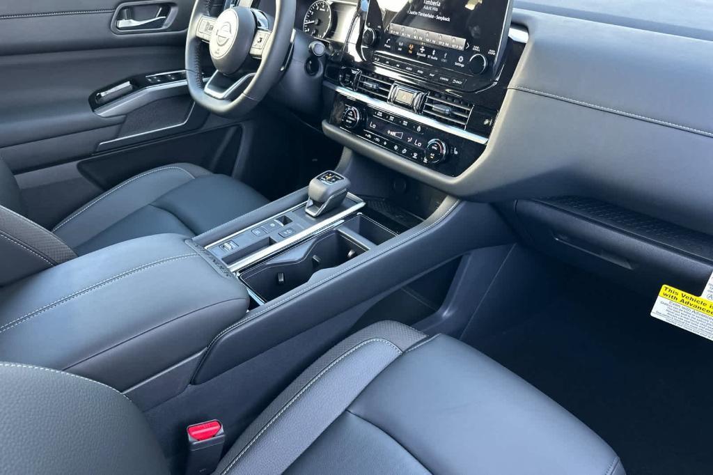 new 2025 Nissan Pathfinder car, priced at $43,860