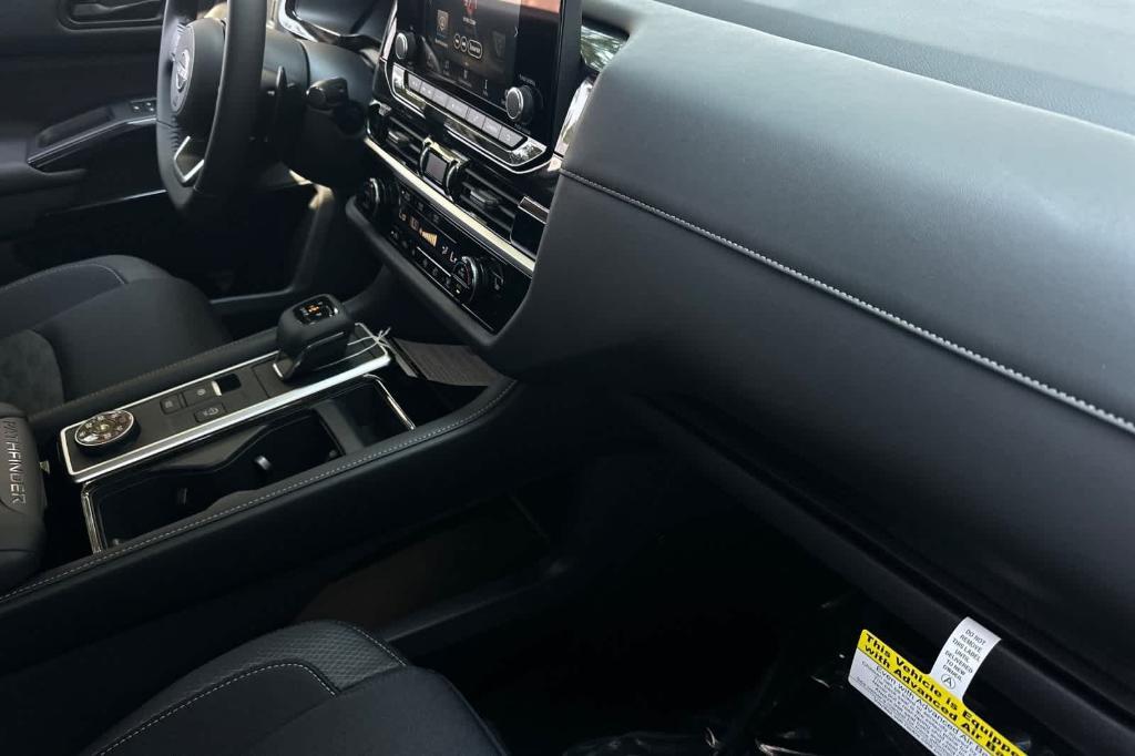 new 2025 Nissan Pathfinder car, priced at $38,645