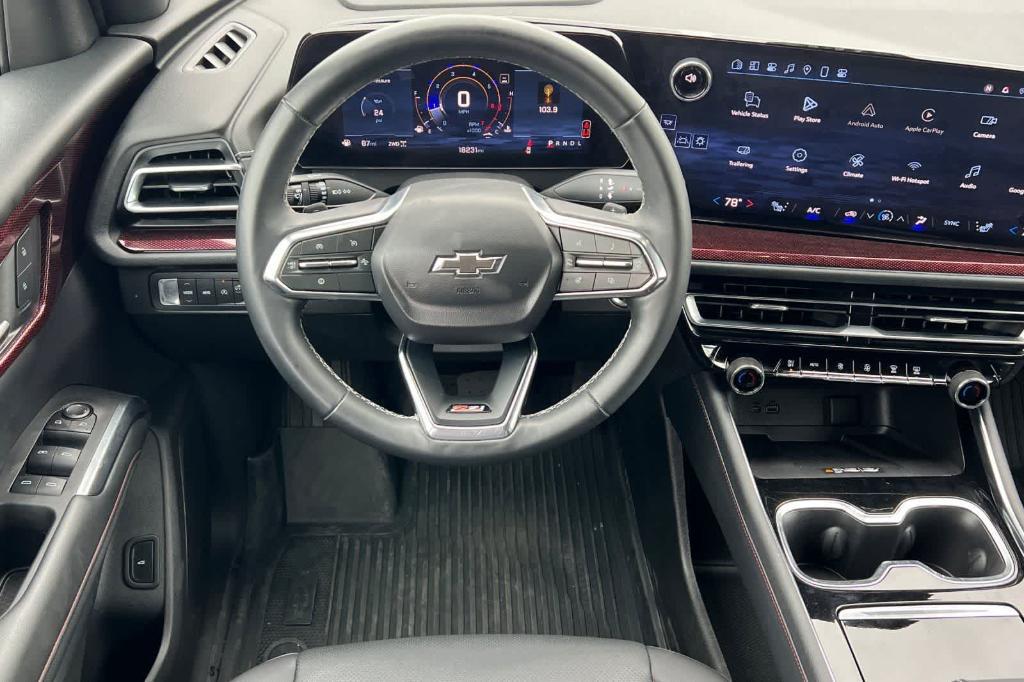 used 2025 Chevrolet Traverse car, priced at $46,699