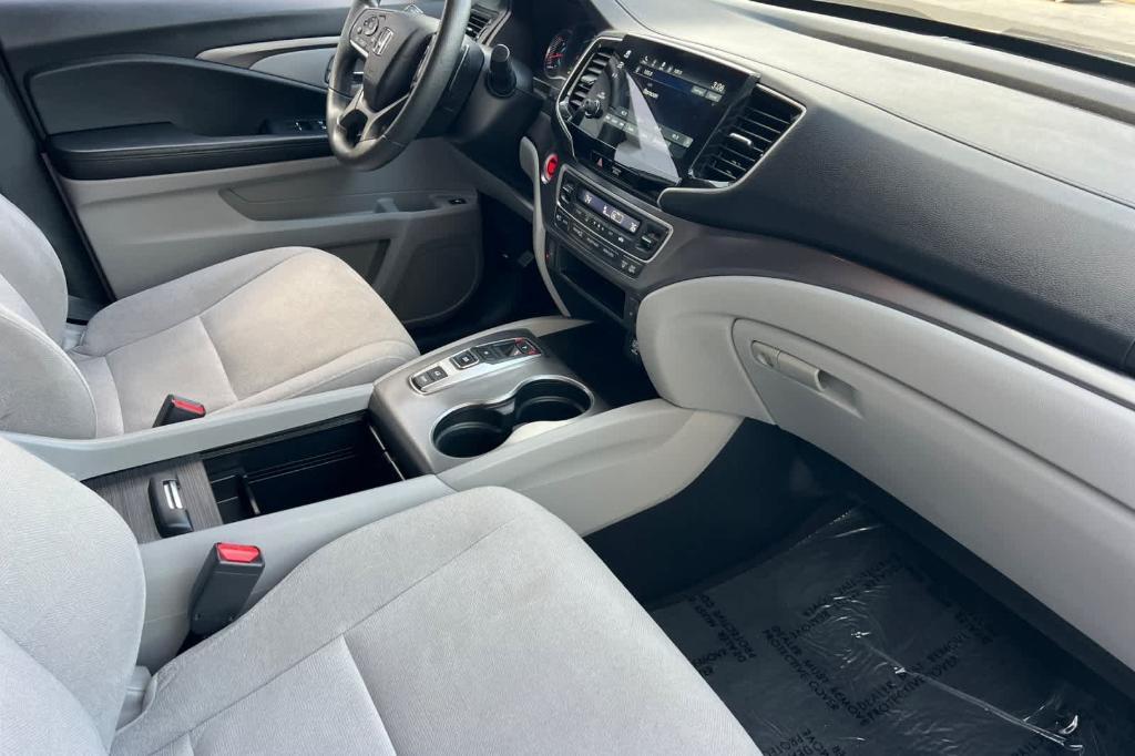 used 2021 Honda Pilot car, priced at $25,409