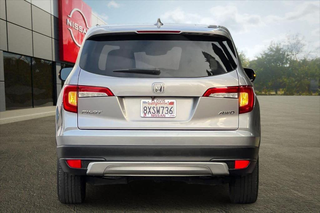 used 2021 Honda Pilot car, priced at $25,409